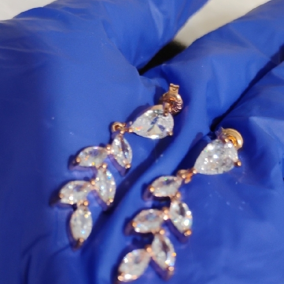 NWOT Rose Gold Over 925 Stamped Sterling Silver Marquis Drop Earrings W Box - Picture 5 of 9